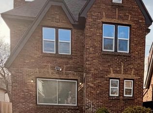 17545 Pennington Dr, Detroit, MI