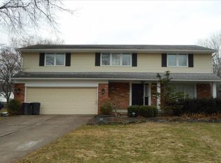 2000 Radcliffe Dr, Westlake, OH 44145