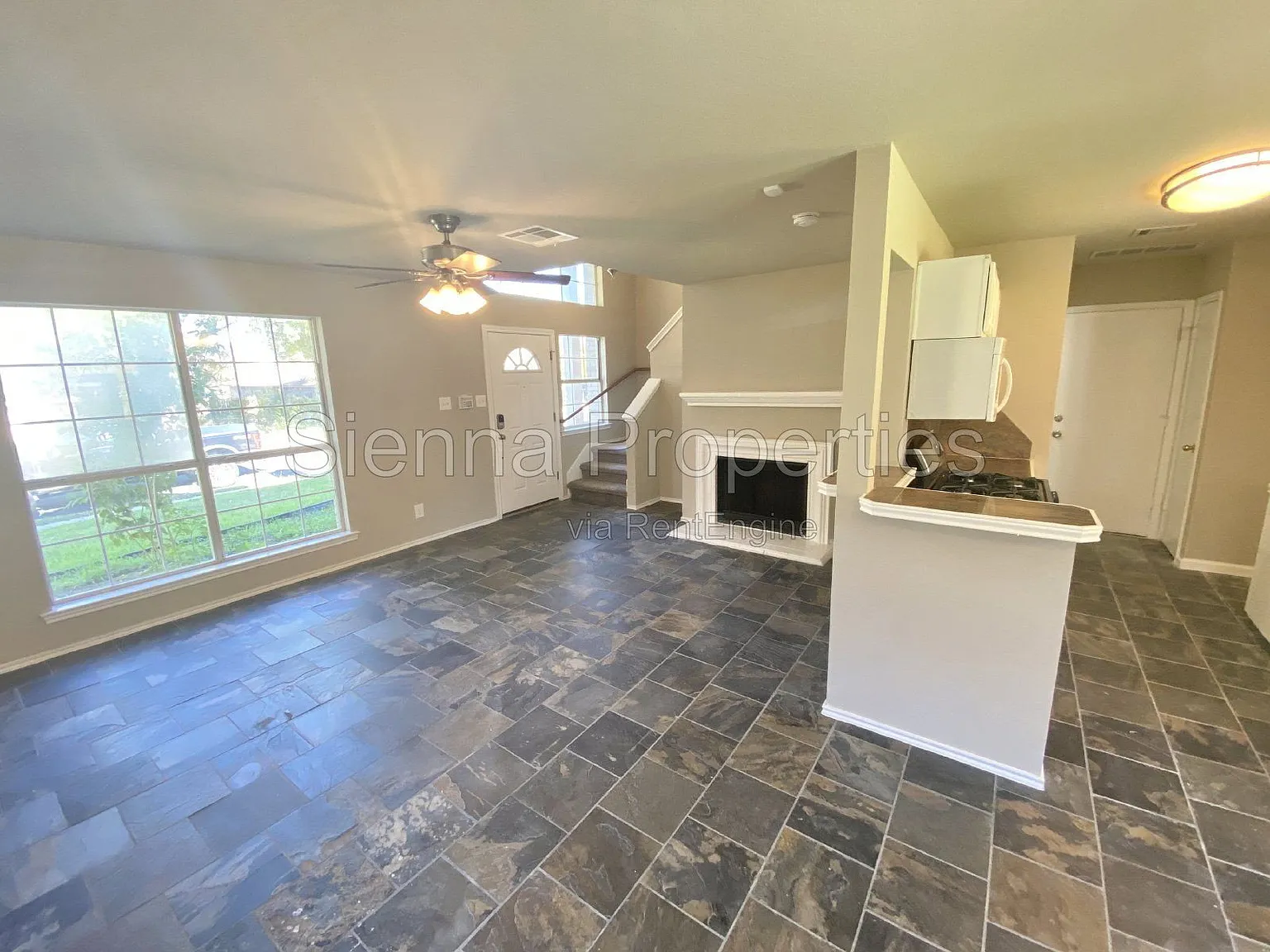 4 bed, 2.5 bath, 1481 sqft, $2,275 — Photo 4