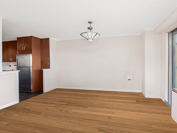 4th image of 2500 Johnson Ave APT 3S