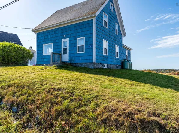 5241 Highway 1, Salmon River, NS B5A 5B2