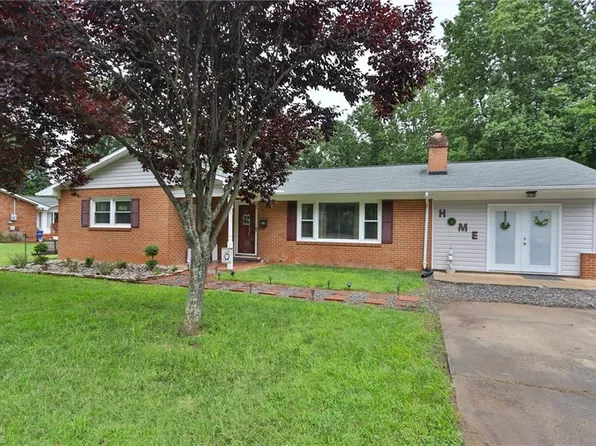 1434 Westwood Ln, Wilkesboro, NC 28697