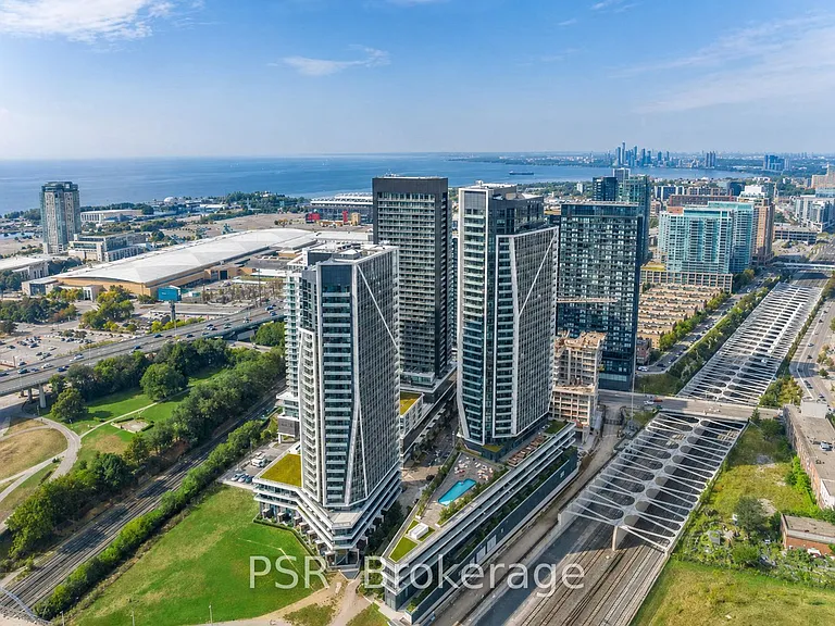 30 Ordnance St #1207 — Photo 1