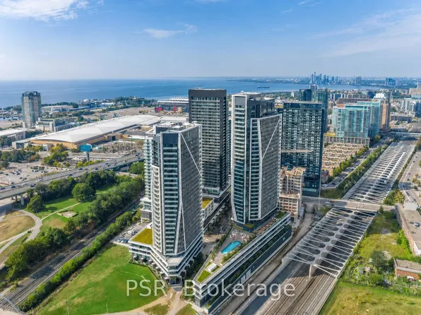 30 Ordnance St, Toronto, ON
