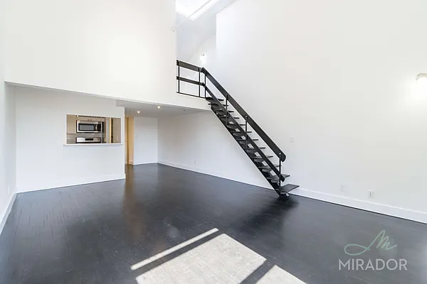 Rented by Mirador Real Estate | media 22