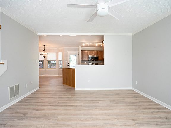 5th image of 4011 Berkshire Ave