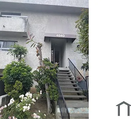 2 bed, 1000 sqft, $2,400 — Photo 1
