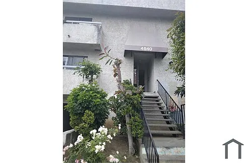 4840 Rosewood Ave #3 Photo 1