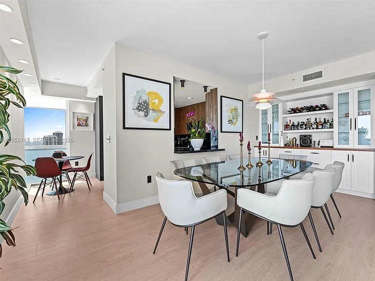 19400 Turnberry Way #1911 — Photo 16