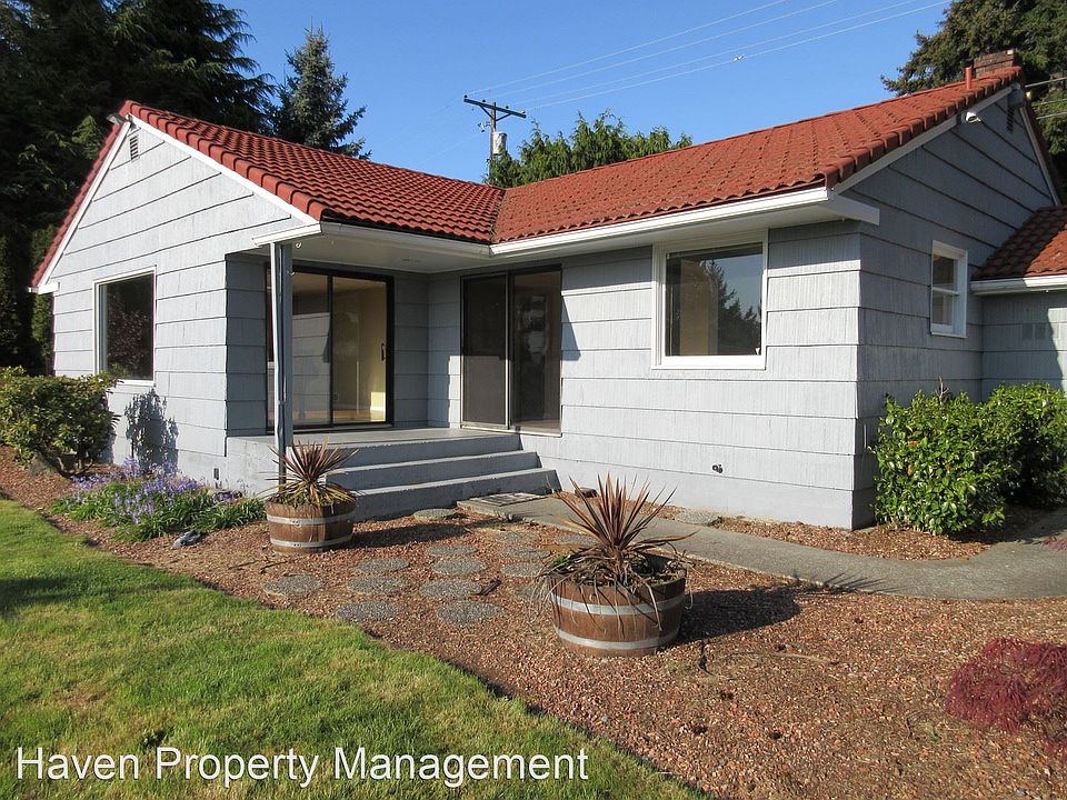 1st image of 206 62nd Ave E