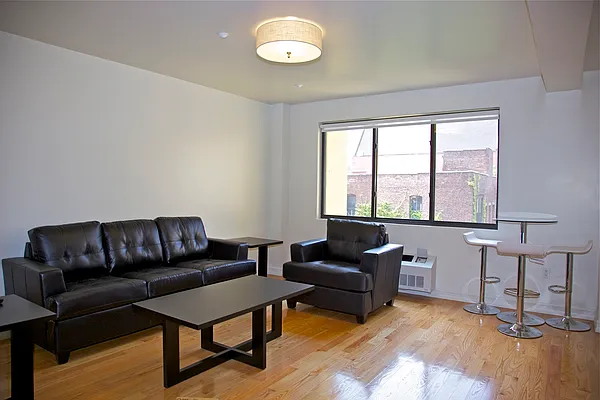 Rented by Smart City Real Estate LLC | media 1