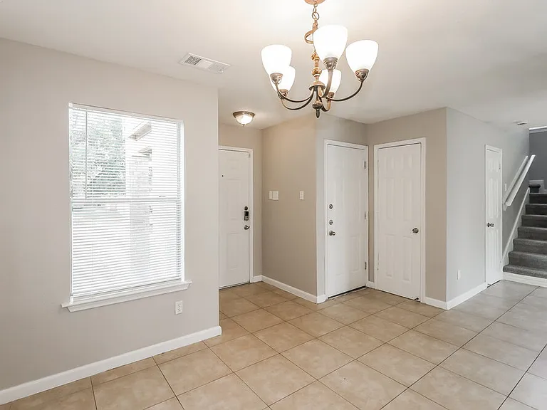 7423 Village Lake Dr — Photo 7