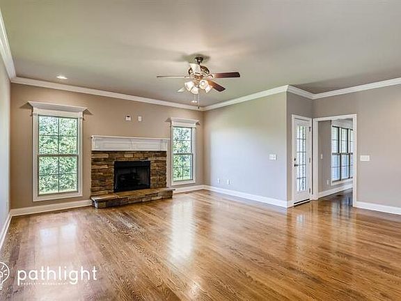 5th image of 1008 Lewis Downs Dr