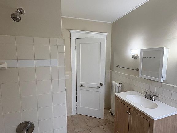 3rd image of 173 Elm St #173