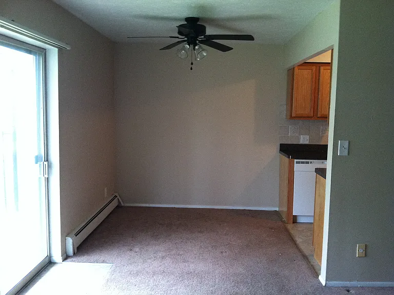 Cedarwood Estates Apartments — Photo 32