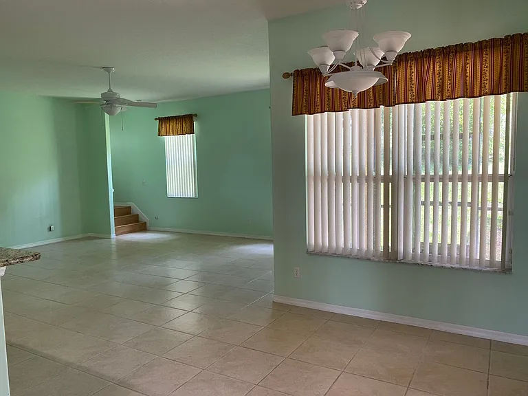 12934 Colonnade Cir — Photo 23