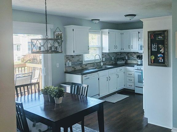 3rd image of 1483 Craig Way