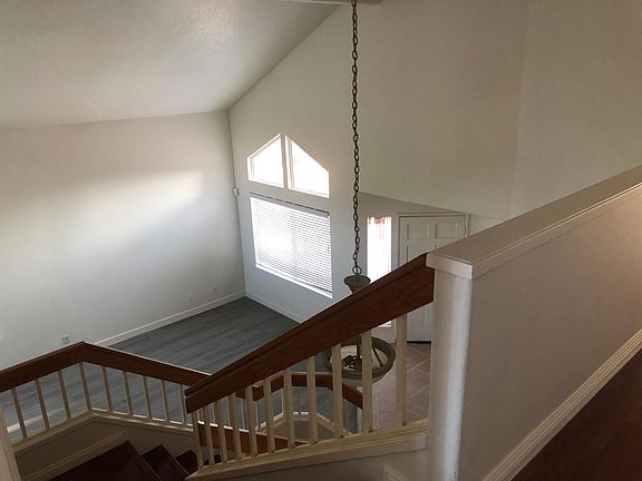 3rd image of 2475 Redrock Dr