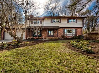 11 Beverly Hills Dr, Newport News, VA 23606