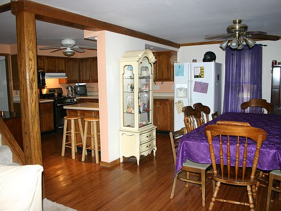 4th image of 2802 Woodland Dr