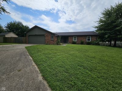 8611 Kenasaw Ct, Indianapolis, IN, 46217
