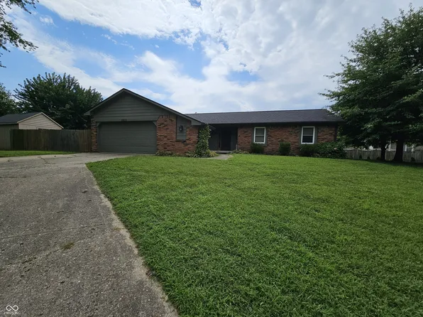 8611 Kenasaw Ct, Indianapolis, IN 46217