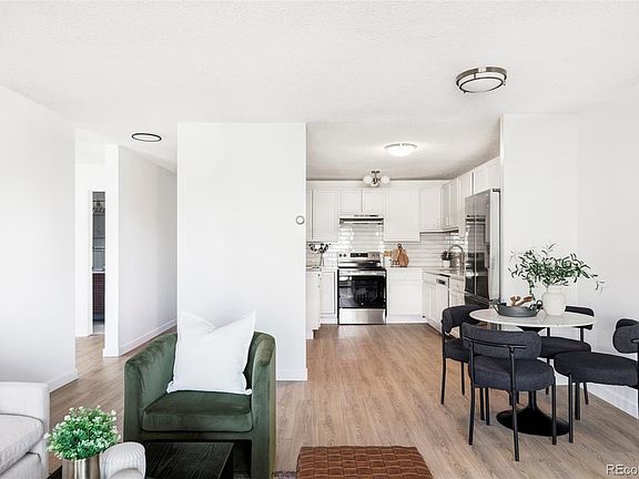 5th image of 745 S Alton Way #11B