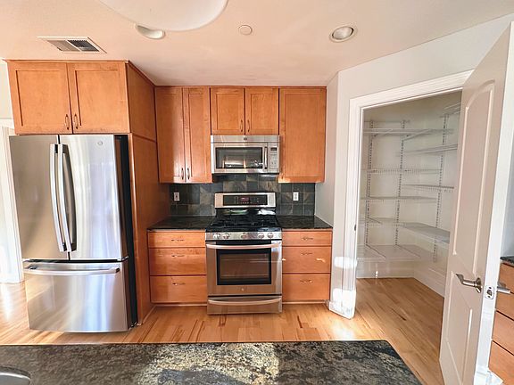 5th image of 1313 Los Arboles Ave