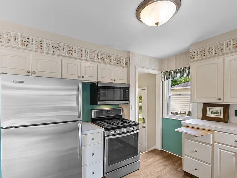 303 Wallinwood Ave NE — Photo 12