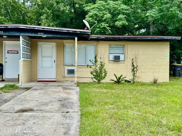 1851 Doyon Ct, Jacksonville, FL 32210