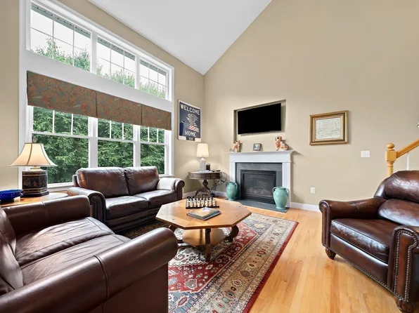 56 Walden Way Unit 56, Milford, MA 01757