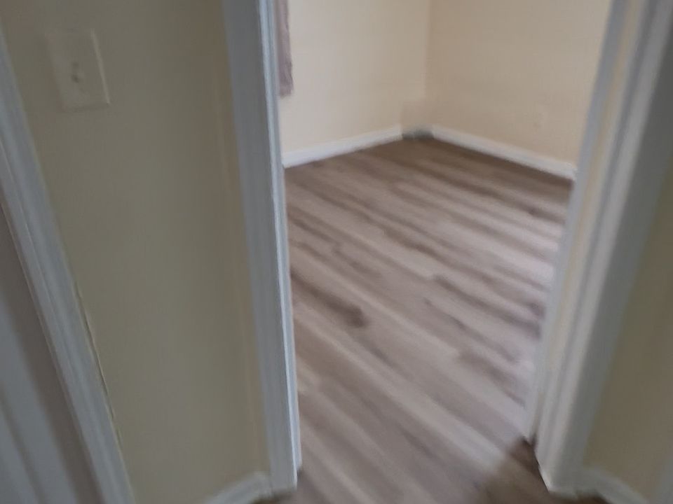 2nd image of 6744 Mettetal St