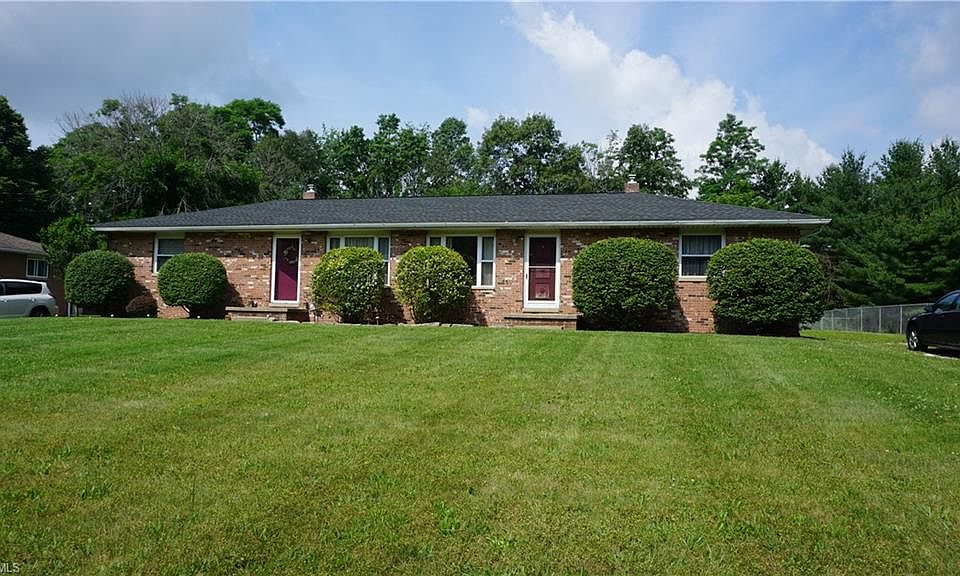 1st image of 1111/1113 Glenview Dr