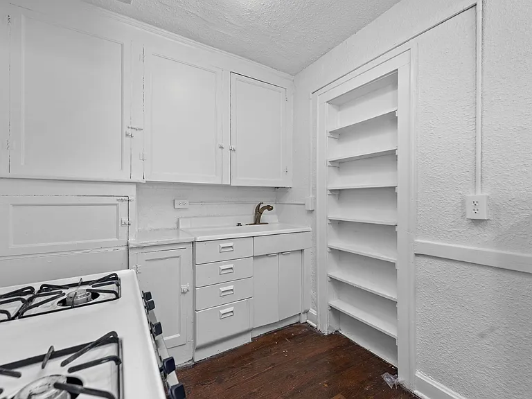 4400 Jarboe St — Photo 28