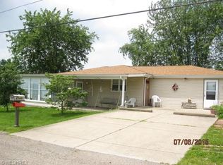 68860 Pine Terrace Rd, Bridgeport, OH 43912