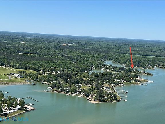 2nd image of 810 Long Point Ln