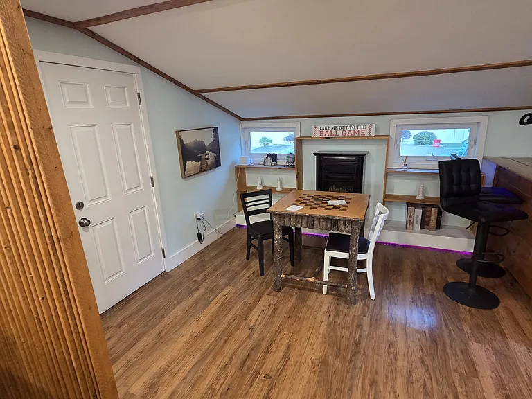 5746 S Bay Rd — Photo 25