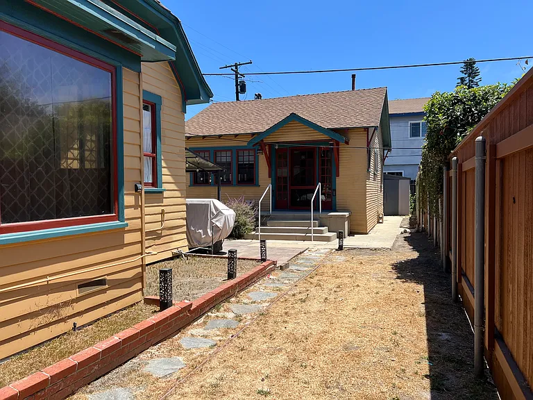 716 Stanley Ave — Photo 46
