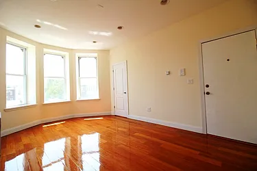 Rented by Next Door Realty NYC