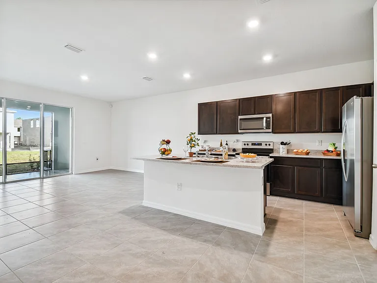 5679 English Oak Ln — Photo 9