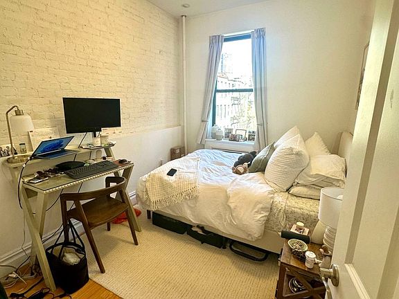 5th image of 1720 2nd Ave APT 4C