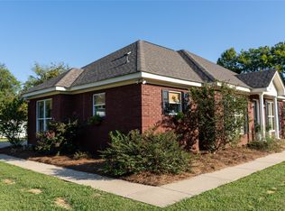 9527 Mobile Hwy, Hope Hull, AL 36043