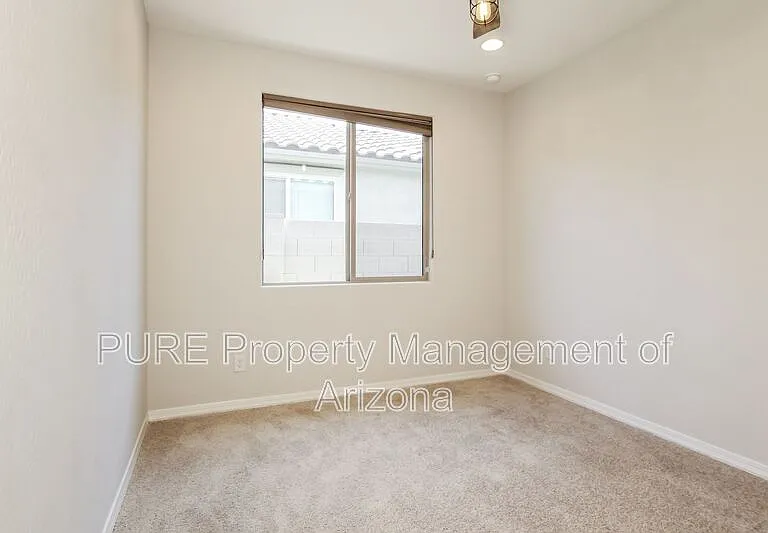 17568 W Missouri Ave — Photo 19