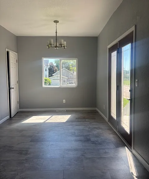 623 Melrose Ct — Photo 6