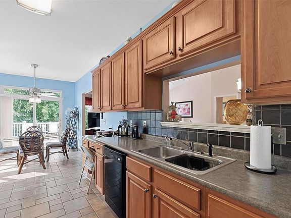 5th image of 5528 Heatherbluff Ct