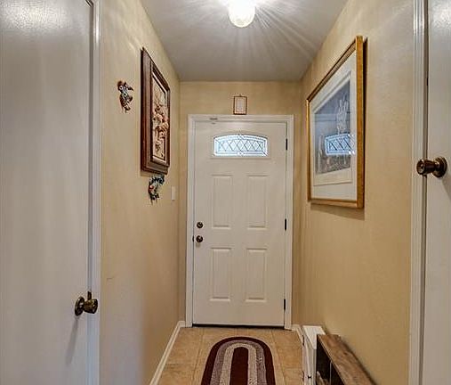 4th image of 3504 S Oleander Pl