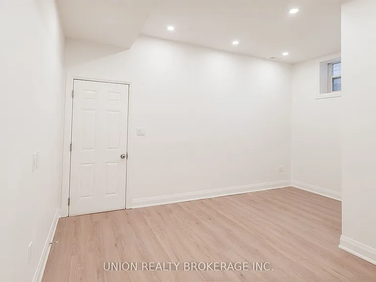 85 Beech Ave #2 — Photo 6