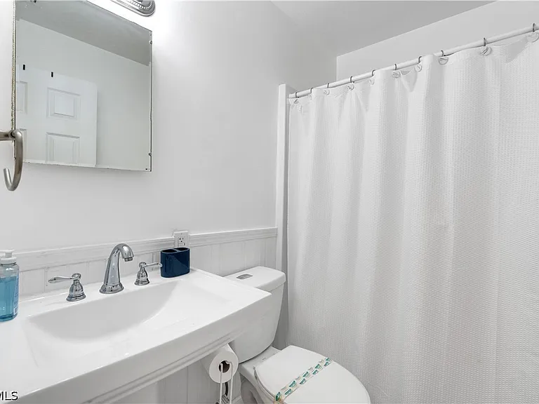 4913 Vincennes St #3 — Photo 16