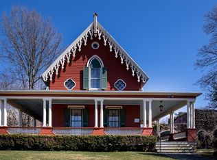 511 Rock St, Fall River, MA 02720