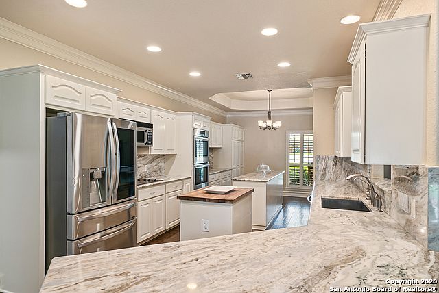 1st image of 48 Baer Creek Trl